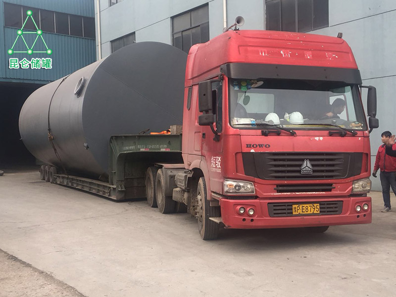 200立方鋼塑復(fù)合罐出廠圖1